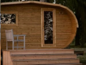 Personal Yoga Berlin - Yoga Retreat - Tollensesee - Fass-Sauna